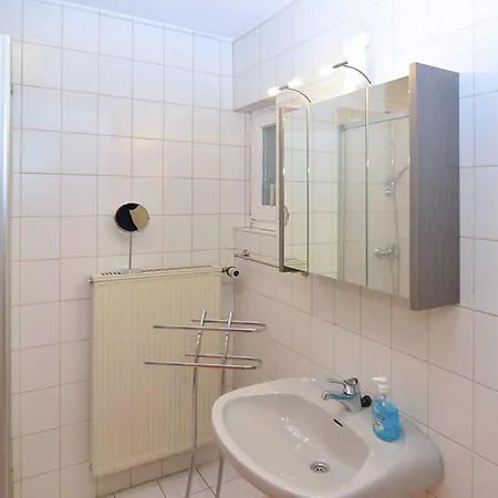 Flat In Near The Apartment *